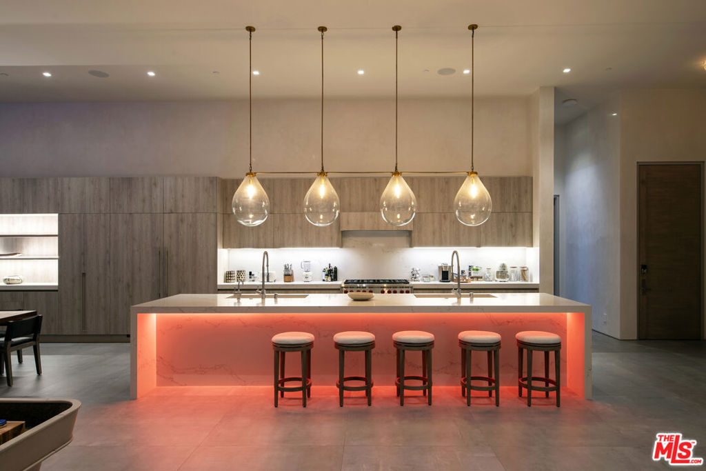 MLS #25553897 image #28