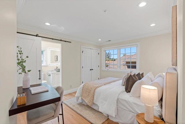 739 Oak View Way, Redwood City CA: https://media.crmls.org/mediaz/474b1054-5e7e-4edb-bb2c-c82925068515.jpg