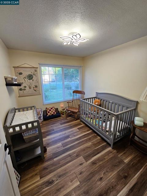 2745 Minert Rd, Concord CA: https://media.crmls.org/mediaz/474b377b-ae92-48ac-9555-50a0b5f9a52e.jpg