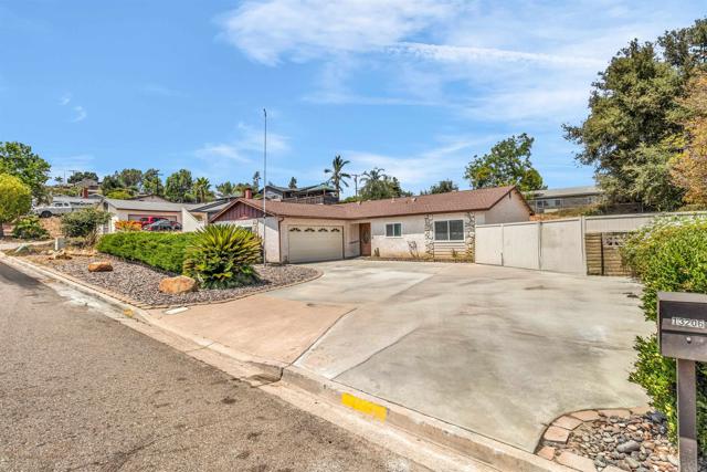 Detail Gallery Image 1 of 1 For 13206 Lakeview Granada Dr, Lakeside,  CA 92040 - 4 Beds | 2 Baths
