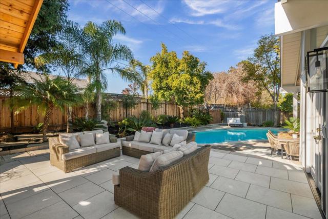 305 Albert Drive, Los Gatos CA: https://media.crmls.org/mediaz/474d1492-265b-460c-90f4-50584ed1c76b.jpg