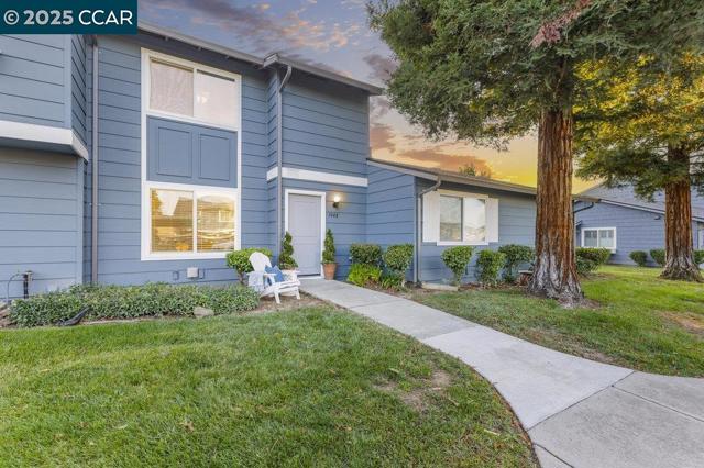 1048 SPRING VALLEY COMMON, Livermore CA: https://media.crmls.org/mediaz/474d744e-b279-4860-8264-384dfeb9da6d.jpg