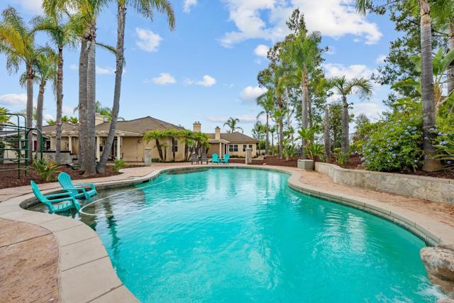 2227 Villa Verde Road, Escondido CA: https://media.crmls.org/mediaz/474dc619-15b9-4229-b967-385e8157d9ab.jpg