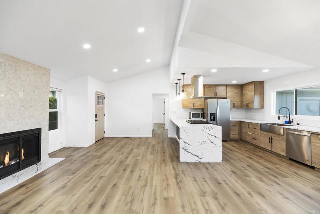 12694 Jackson Heights Drive, El Cajon CA: https://media.crmls.org/mediaz/474ee28a-294d-4a2a-a47e-14ba56b0a99d.jpg