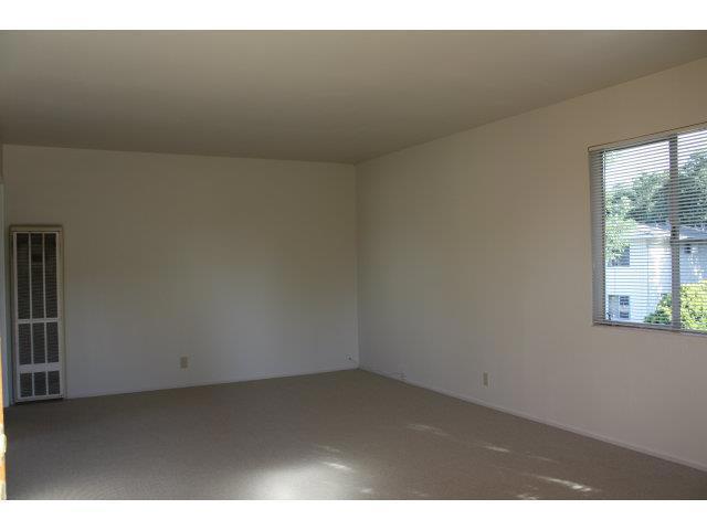 1401 Hess Road, Redwood City CA: https://media.crmls.org/mediaz/474f7946-0cfd-4bf7-ae43-8f1b8e815ae6.jpg