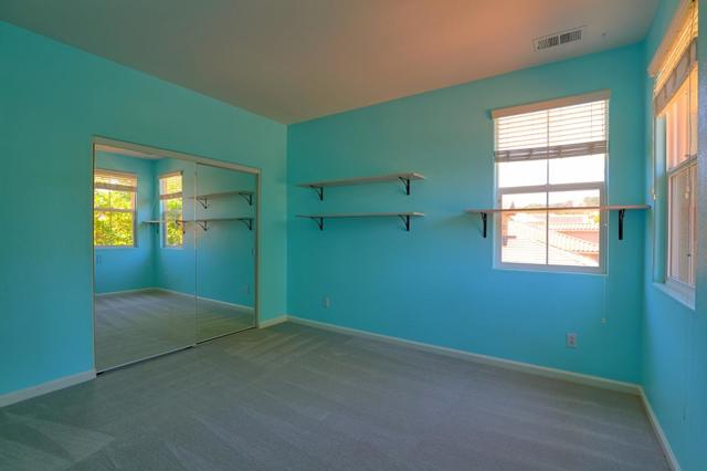 1250 Sunrise Drive, Gilroy CA: https://media.crmls.org/mediaz/474f84de-115c-4af9-bf40-6ae2c83fc137.jpg