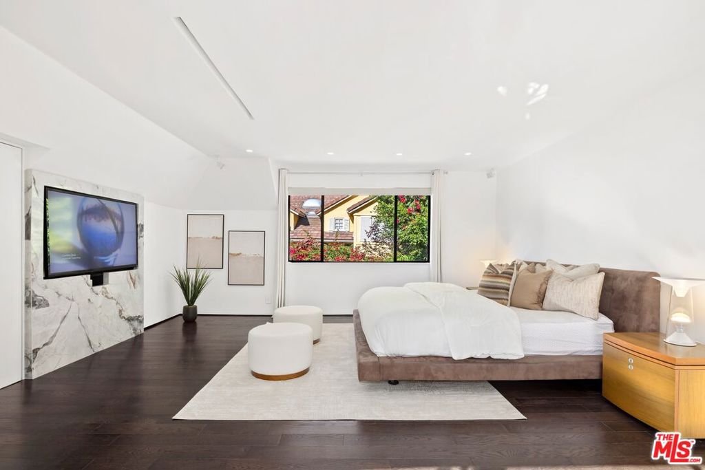 MLS #25625753 image #18