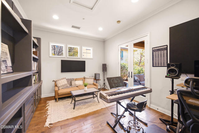 Image 52 of 100 For 5068 Shady Trail Street