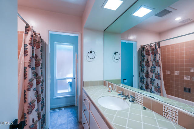 509 N Alta Vista Avenue, Monrovia CA: https://media.crmls.org/mediaz/47503995-8705-4235-abae-4423c7ab2c2d.jpg