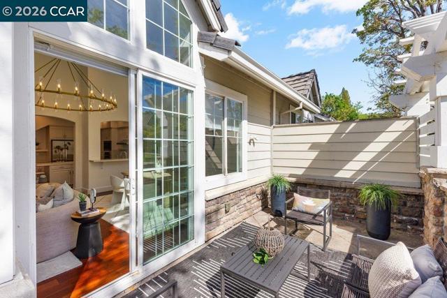 Image 47 of 52 For 172 Sugarloaf Ct