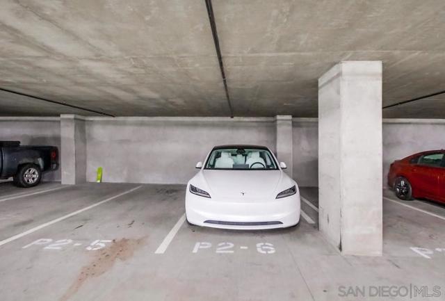 321 10th Ave, San Diego CA: https://media.crmls.org/mediaz/47514b01-82b2-47bd-9e1d-8f35348640f6.jpg