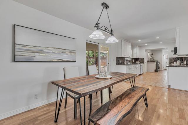 1081 Oak Street, Hollister CA: https://media.crmls.org/mediaz/475165cf-7a46-46de-94c0-16ccd399ff3a.jpg
