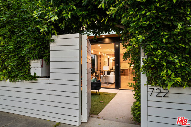 722 MARINE Street photo 4