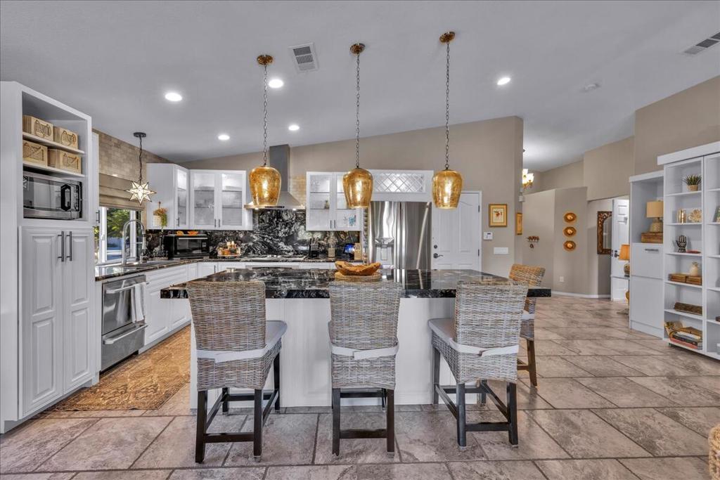 MLS #219135636DA image #8