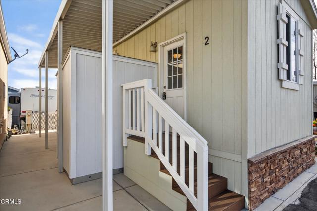 Detail Gallery Image 4 of 21 For 3975 Telegraph Rd #2,  Ventura,  CA 93003 - 1 Beds | 1 Baths