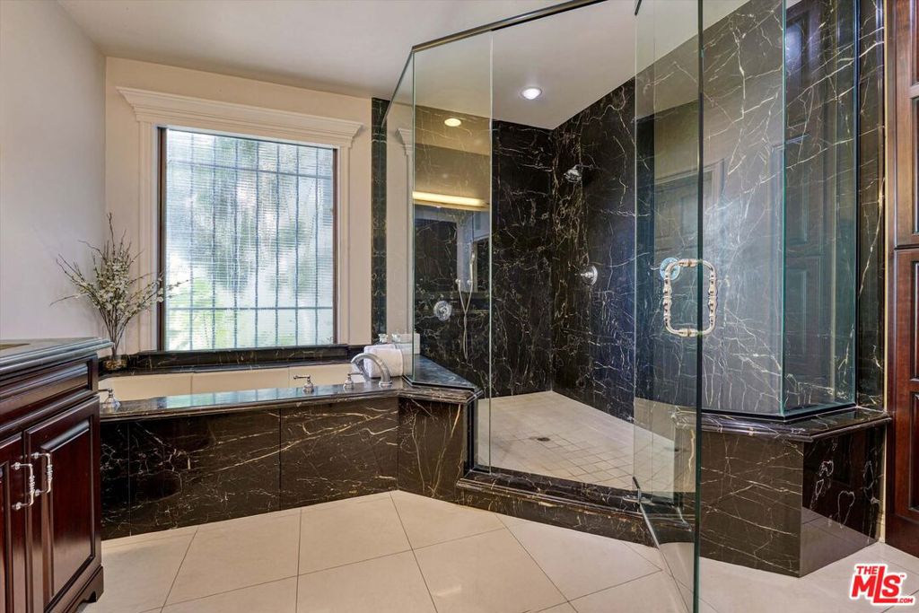 MLS #26835431 image #22