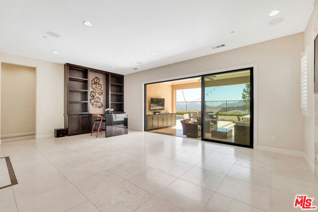 11945 Mirabel Way, Porter Ranch CA: https://media.crmls.org/mediaz/47537217-58fc-435b-adf4-0dd592d2196c.jpg
