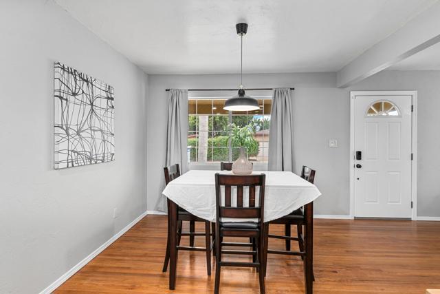 Detail Gallery Image 13 of 33 For 268 Sierra Way, Chula Vista,  CA 91911 - 3 Beds | 2 Baths