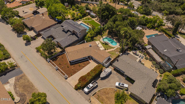 1853 Country Place, Ojai CA: https://media.crmls.org/mediaz/475488f9-05a8-4761-8628-e071b16801e8.jpg