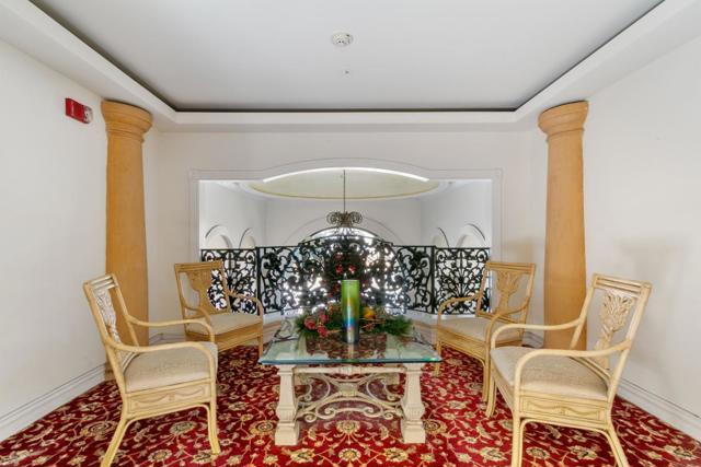 1499 Oak Grove Avenue, Burlingame CA: https://media.crmls.org/mediaz/47551669-da66-4f5f-bb0f-29903c7d95f3.jpg