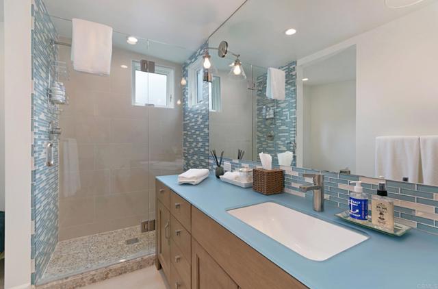 Image 20 of 32 For 2998 Sandy Lane