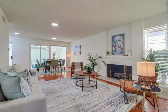 4402 Collwood Ln, San Diego CA: https://media.crmls.org/mediaz/475532d0-8372-455c-b558-b49393cd74df.jpg