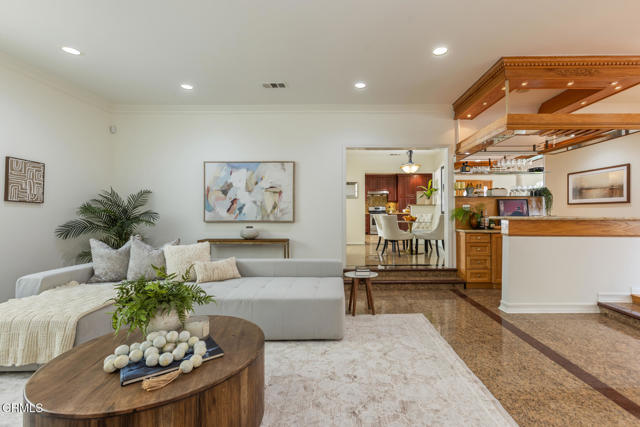 Detail Gallery Image 27 of 70 For 4926 Crown Ave, La Canada Flintridge,  CA 91011 - 3 Beds | 3/1 Baths