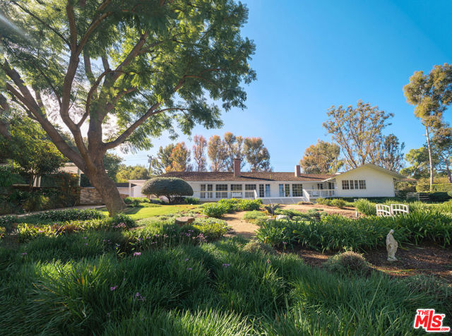 2 Eucalyptus Lane, Rolling Hills, California 90274, 6 Bedrooms Bedrooms, ,4 BathroomsBathrooms,Residential,Sold,Eucalyptus,25623865