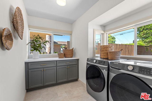 3816 S Harvard Boulevard, Los Angeles CA: https://media.crmls.org/mediaz/4756a848-2e2d-421b-8149-89c29c4c26f5.jpg