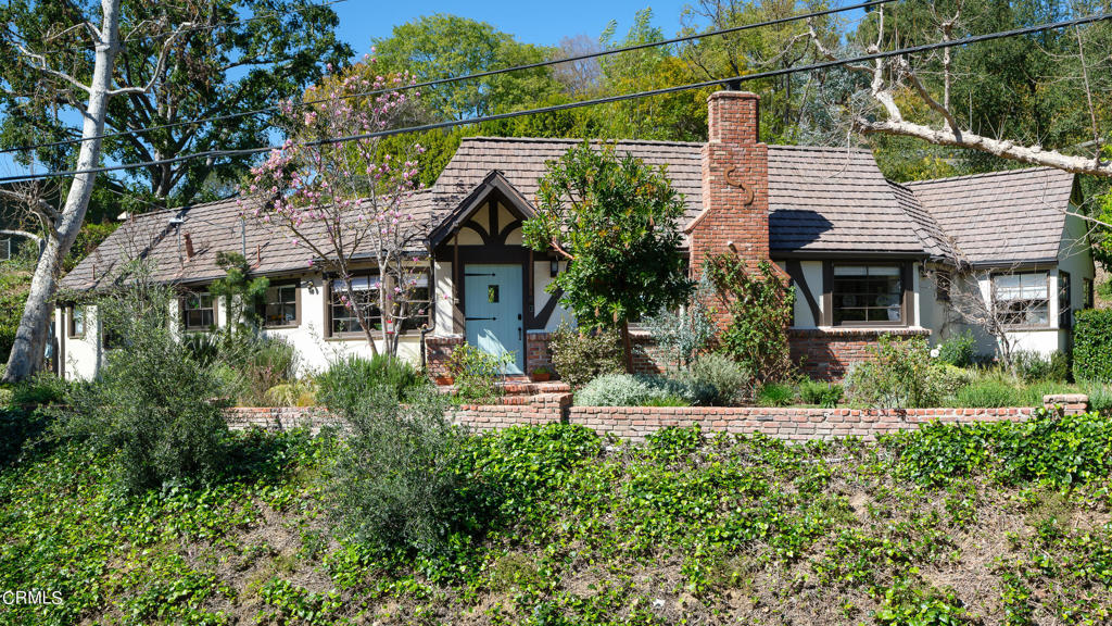 11435 Canton Drive, Studio City, CA 91604