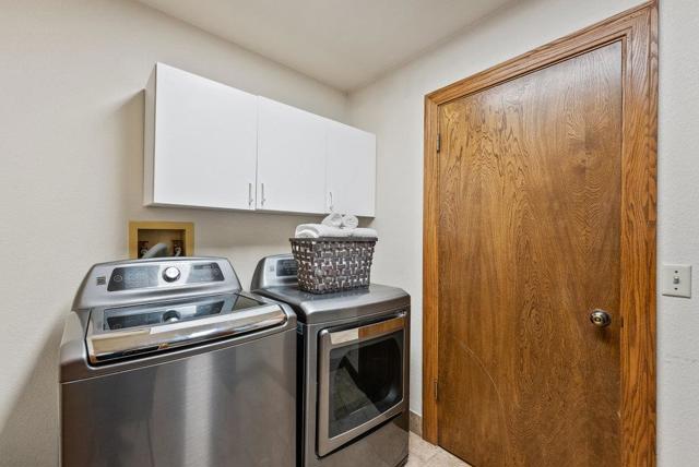 17529 Cross Road, Salinas CA: https://media.crmls.org/mediaz/4757aa47-2e87-437e-a0c1-2c9f74bc6a54.jpg