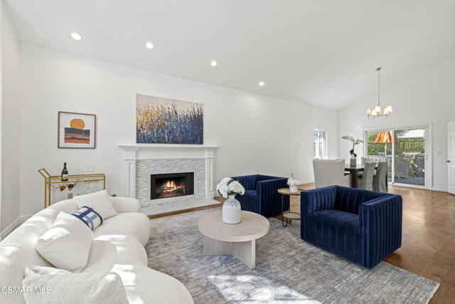 287 Golden Fern Court, Simi Valley CA: https://media.crmls.org/mediaz/4758294c-430c-49a4-912b-988ab8ba158f.jpg