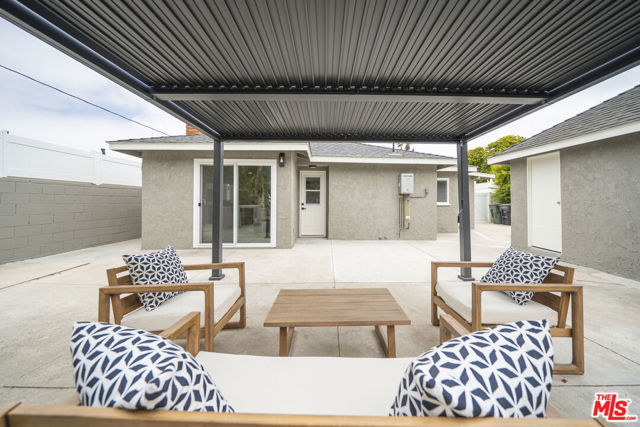 2618 Brian Avenue, Torrance CA: https://media.crmls.org/mediaz/47582ad2-9b5c-406e-9997-c185f7c49d68.jpg