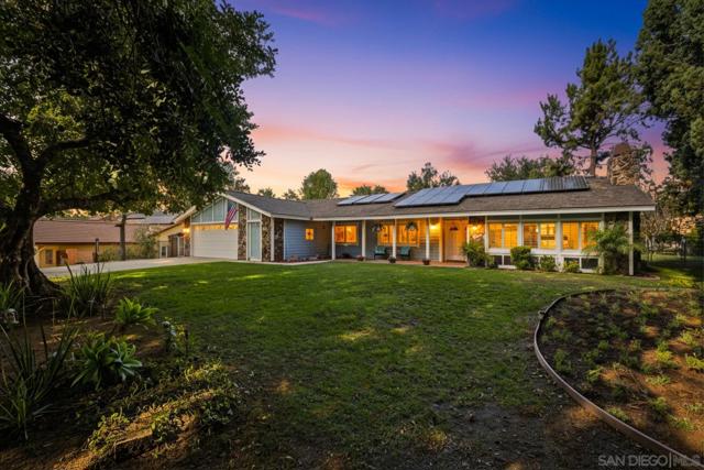 16120 Poderio Ct., Ramona CA: https://media.crmls.org/mediaz/475ad486-1f2d-478e-a52e-d068d946b347.jpg