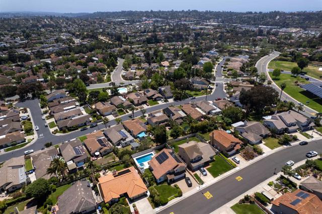 Detail Gallery Image 34 of 38 For 1754 Hill Top Ln, Encinitas,  CA 92024 - 4 Beds | 2/1 Baths