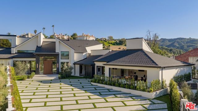 Image 41 of 43 For 19378 Lemmer Drive