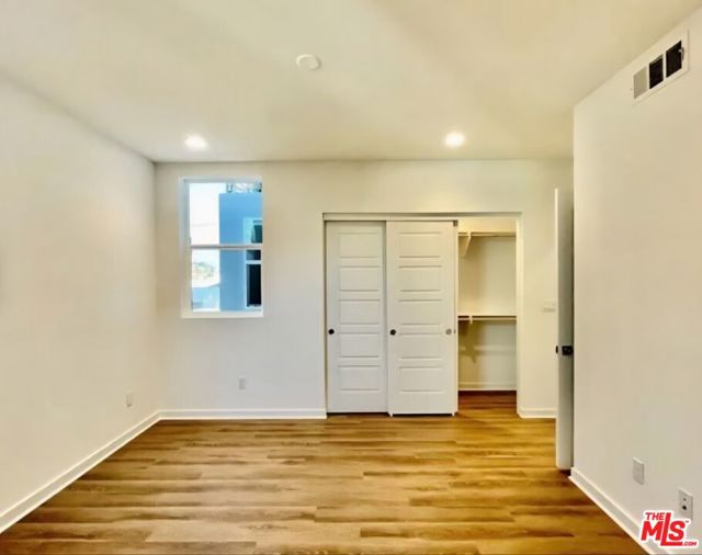 2931 1/2 Denby Avenue, Los Angeles CA: https://media.crmls.org/mediaz/475eae30-1730-441d-a17d-40b3d583c09e.jpg