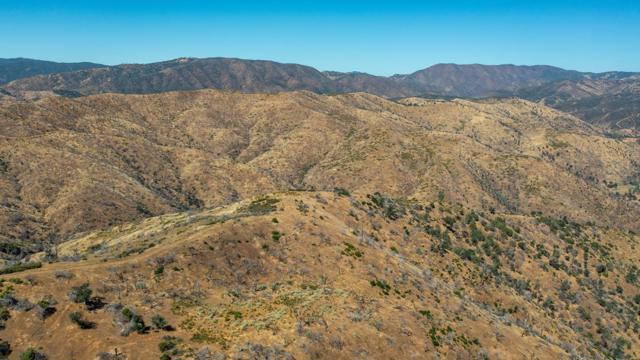 14600 Del Puerto Canyon Road, Newman CA: https://media.crmls.org/mediaz/475efec9-13af-4ee3-b5bc-03b5cc779b23.jpg