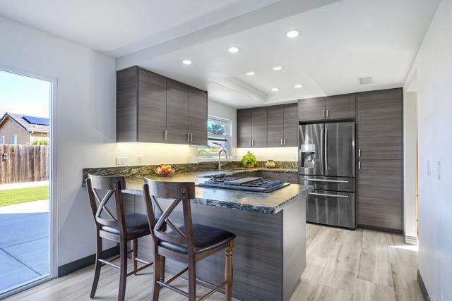 Image 9 of 28 For 3332 Heather Ridge Court