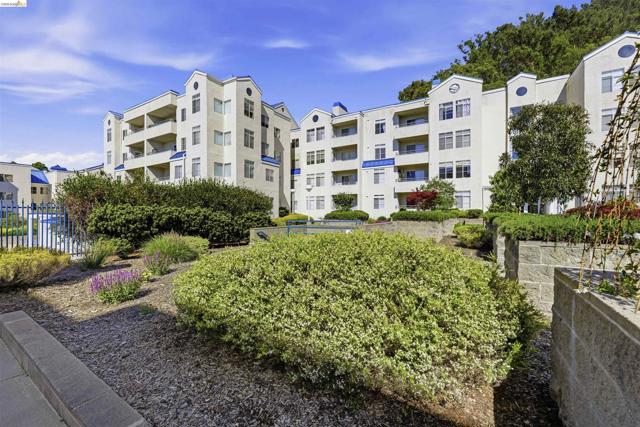 Image 35 of 38 For 535 Pierce 5203