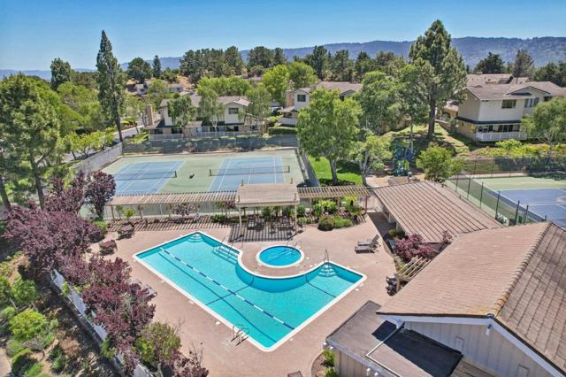 6 Sorrel Lane, San Carlos CA: https://media.crmls.org/mediaz/4760074b-65dd-46ce-bfcb-37e9a9929ef9.jpg