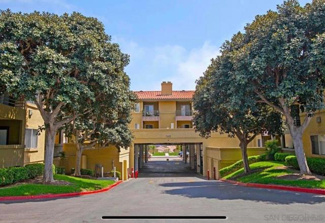 Image 6 of 8 For 7415 Charmant Dr 2502