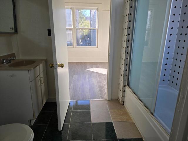 1416 Lucky Street, San Francisco CA: https://media.crmls.org/mediaz/4761aaa4-4d1c-4d6d-93bb-73d1573fcfa0.jpg