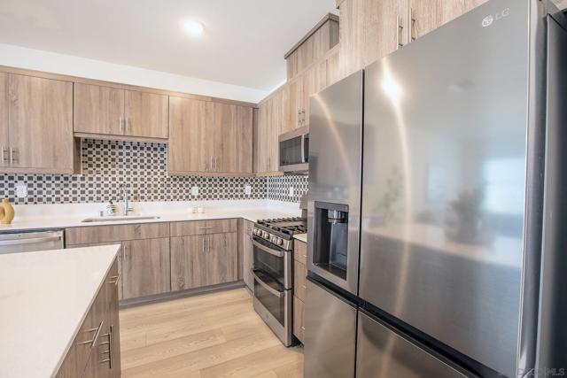 340 SWEET PLACE, Fallbrook CA: https://media.crmls.org/mediaz/4761b43a-2210-4603-a13f-8e28f49f6c4e.jpg