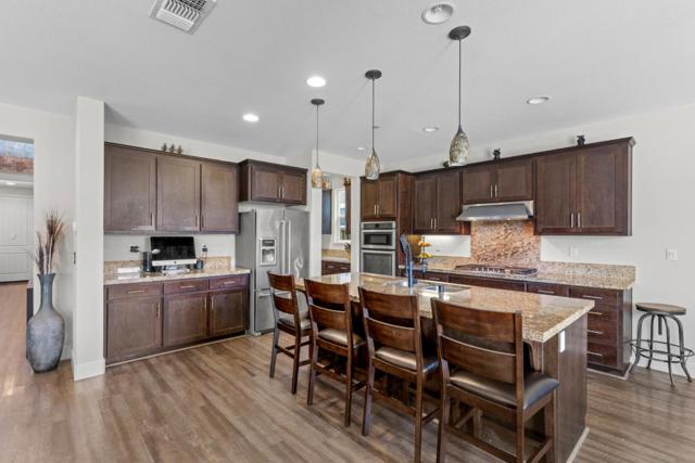 9850 Bobcat Court, Gilroy CA: https://media.crmls.org/mediaz/47625c65-8c60-4d6d-bf60-236d35247195.jpg