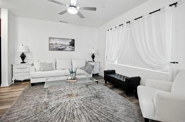 Detail Gallery Image 13 of 37 For 332 Seedling Way, Fallbrook,  CA 92028 - 3 Beds | 2/1 Baths