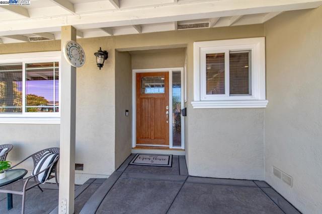 1429 Columbus Ave, Livermore CA: https://media.crmls.org/mediaz/47632cad-c48d-4600-9465-a3362df6d0e3.jpg