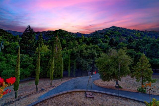 5224 Twin Falls Road, Morgan Hill CA: https://media.crmls.org/mediaz/4763b814-e847-4648-a084-8de2eac3c786.jpg