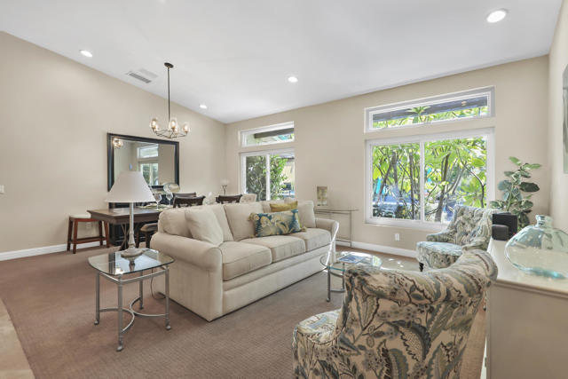 58 Sutton Place E, Palm Desert, CA 92211