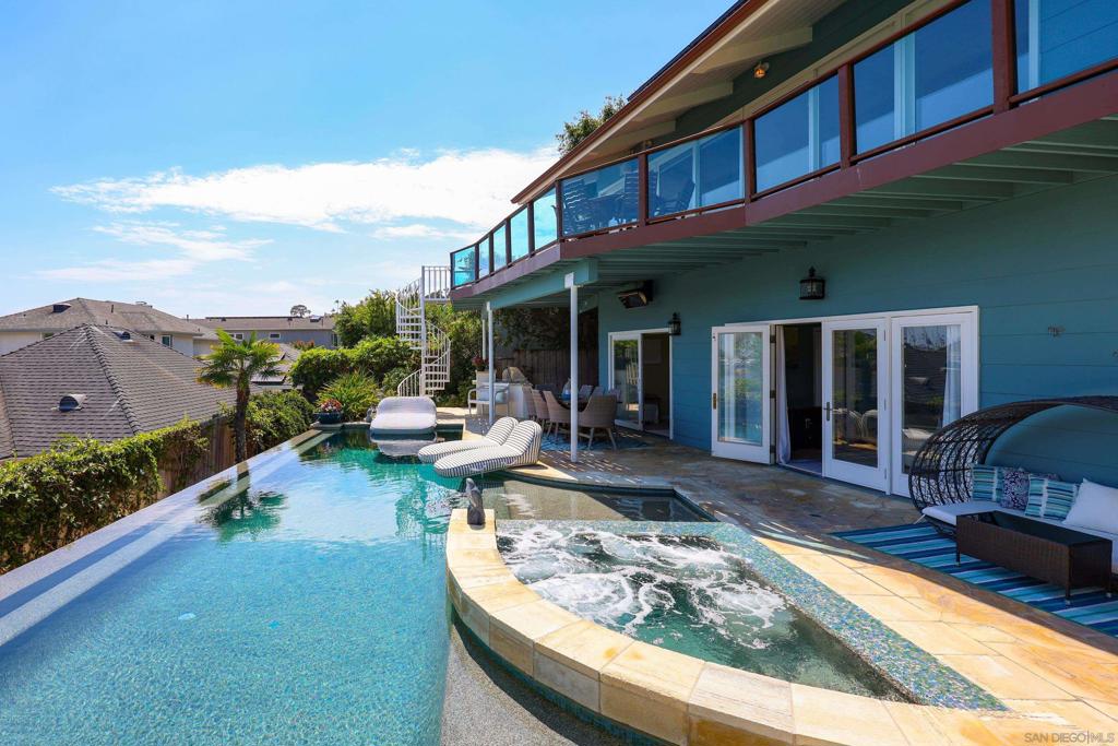 MLS #250037348SD image #12